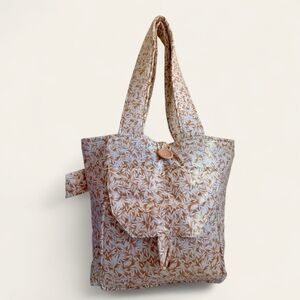 Elegant Floral Tote Bag in Brown and Cream